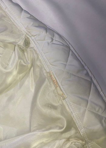 Düğmeli Beyaz Kadın Mont - Görsel 4