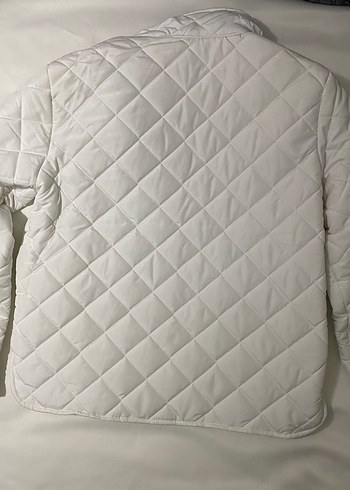 Düğmeli Beyaz Kadın Mont - Görsel 2