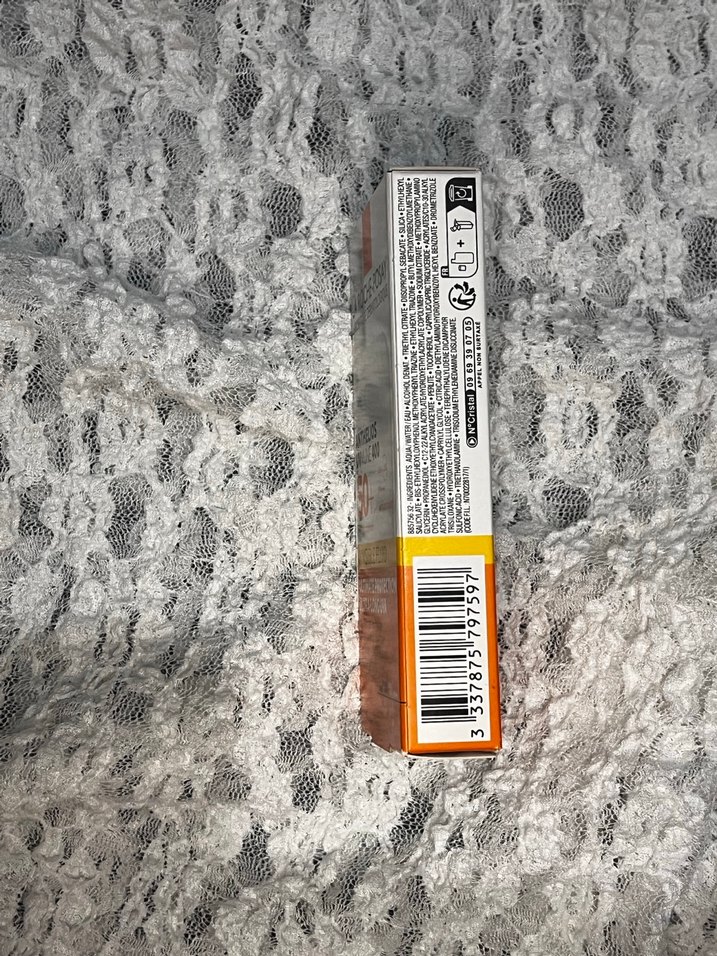 La Roche-Posay Anthelios UVmune 400 SPF 50+ Güneş Kremi - Görsel 2