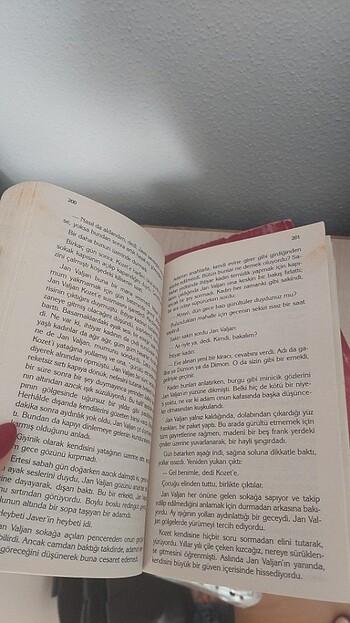  Beden Renk Victor Hugo sefiller