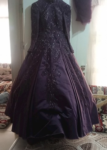 Gelinlik Mor Uzun Straplez Nakışlı Gotik nişan elbisesi