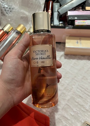 Victoria s Secret