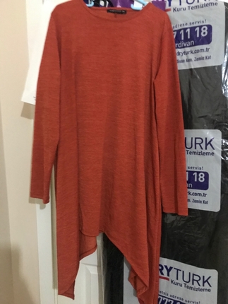 Turuncu alt üst takım