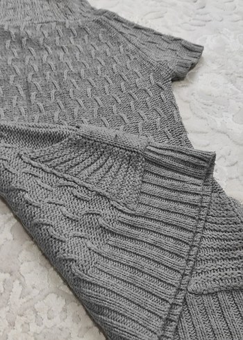Gri Kısa Kollu Boğazlı Triko Kadın Kazak - Görsel 3