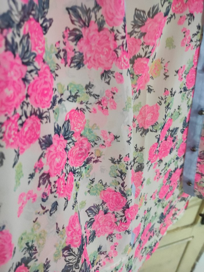 Çiçek Desenli Uzun Kollu Kadın Gömlek - Görsel 2