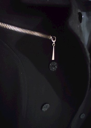 Fermuarlı Siyah Uzun Kaban - Görsel 3