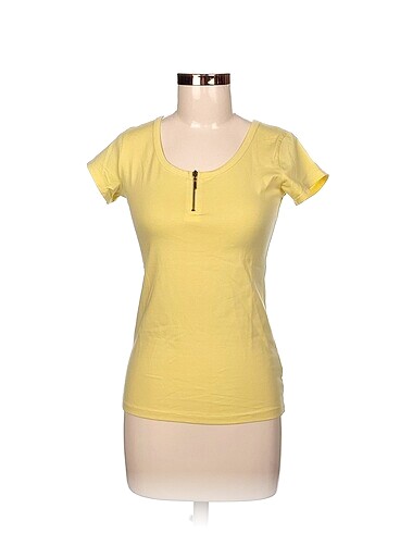 Batik T-shirt %70 İndirimli.