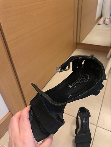 35 Beden siyah Renk Dolgu topuklu sandalet