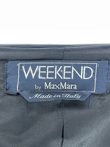 36 Beden siyah Renk Max Mara Ceket %70 İndirimli.