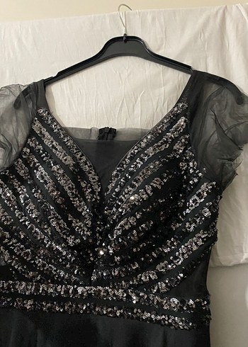 Drapeli Siyah Nakışlı Uzun Kadın Abiye Elbise - Görsel 5