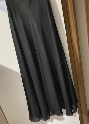 V Yaka Dökümlü Siyah Uzun Kadın Abiye Elbise - Görsel 6