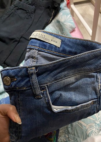 34 Beden mavi Renk Nakış Detaylı Mavi Denim Kadın Pantolon