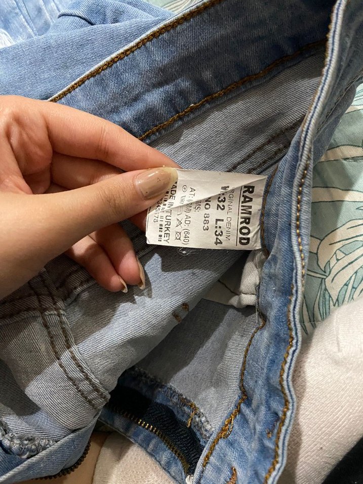 Yırtık Detaylı Mavi Midi Denim Pantolon - Görsel 4