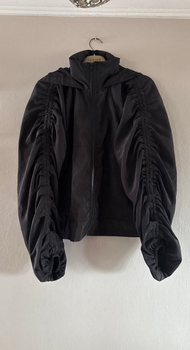 Drapeli Siyah Midi Kadın Ceket - Görsel 5