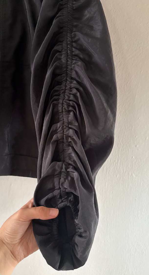 Drapeli Siyah Midi Kadın Ceket - Görsel 4