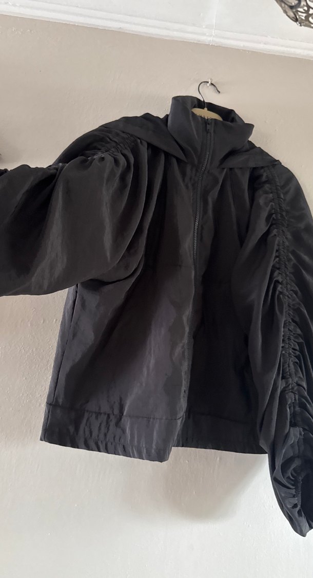 Drapeli Siyah Midi Kadın Ceket - Görsel 3