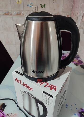 Kettle kutıda yeni