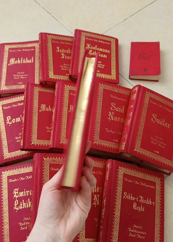 Kırmızı Kapaklı Dini Kitap Seti