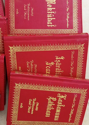 Beden Kırmızı Kapaklı Dini Kitap Seti