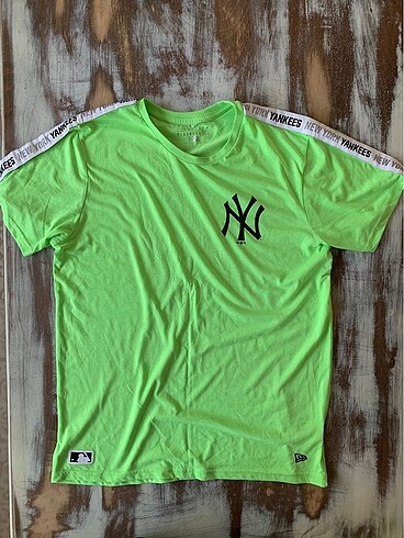 new era tshirt