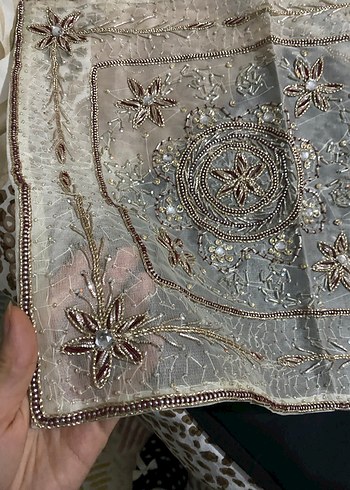 Gri Nakışlı Bohem Masa Örtüsü - Görsel 3