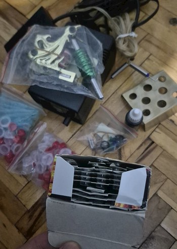 Tam set Dövme Makinesi ve tüm Aksesuarları - Görsel 3