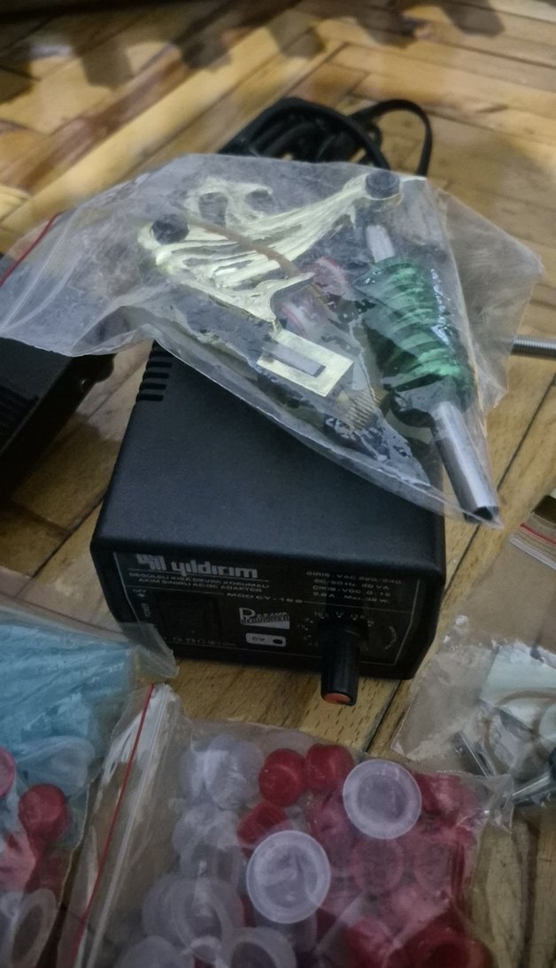 Tam set Dövme Makinesi ve tüm Aksesuarları - Görsel 4