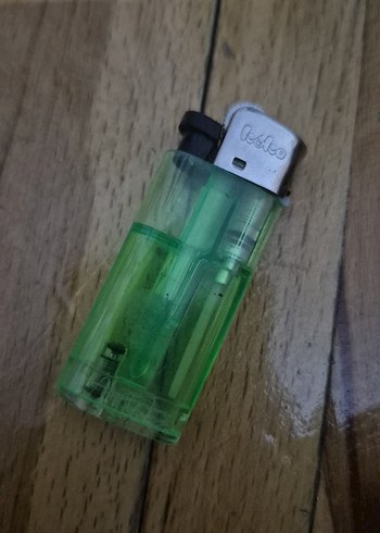 Şeffaf Yeşil Çakmak - Görsel 3