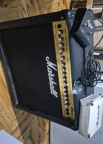 Marshall MG 100 DFX gitar Amfisi ve Pedalı - Görsel 7