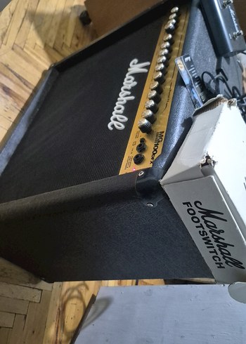 Marshall MG 100 DFX gitar Amfisi ve Pedalı - Görsel 6