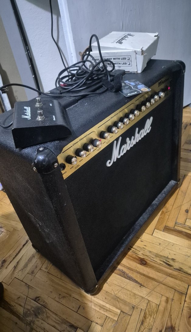 Marshall MG 100 DFX gitar Amfisi ve Pedalı - Görsel 5