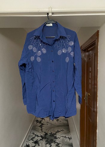 Nakışlı Mavi Kadın Denim Gömlek