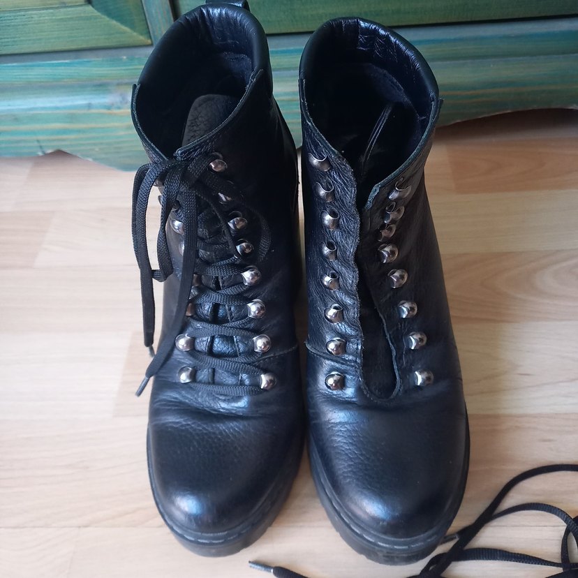 Kadın Siyah Deri Gotik Topuklu Bot - Görsel 3