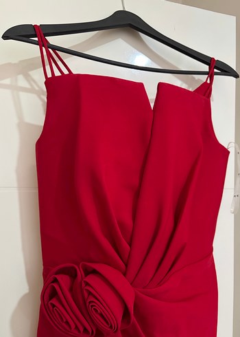Kırmızı Drapeli Uzun Abiye Elbise - Görsel 3