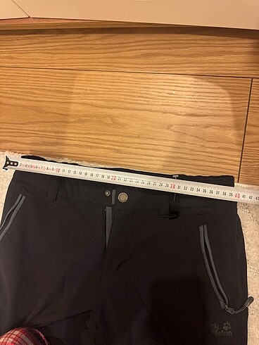 32 Beden siyah Renk JackWolfskin pantolon