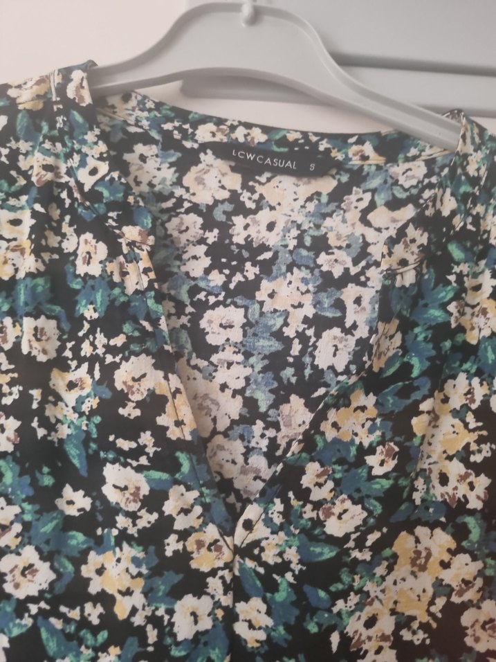 Çiçek Desenli V Yaka Uzun Kollu Midi Elbise - Görsel 2