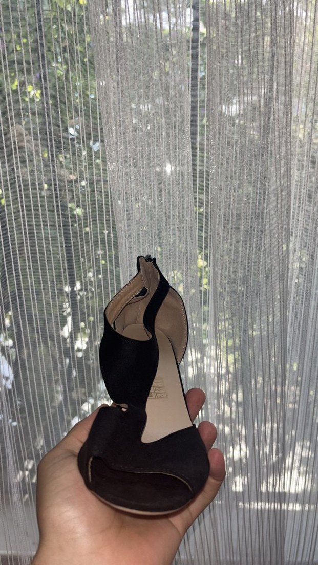 Siyah Süet Tokalı Yüksek Topuklu Kadın Ayakkabı - Görsel 4