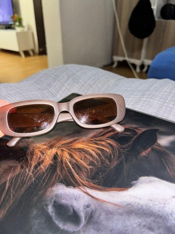 Şeffaf Bej Kadın Gözlüğü - Parisian Tarzı - Görsel 3