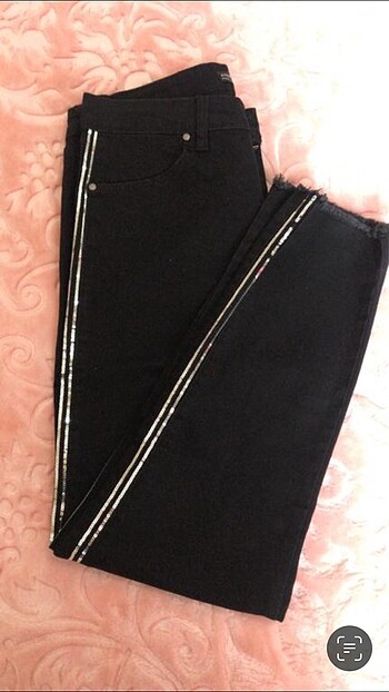 Zara Yan payet şeritli siyah kot