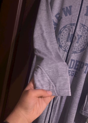 Gri Uzun Kadın Sabahlık Baskılı - Görsel 4