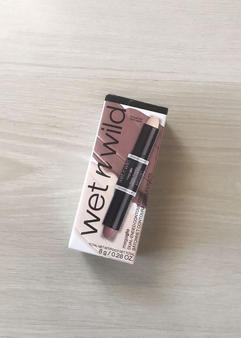 Wet n Wild Kontür ve Aydınlatıcı Stick