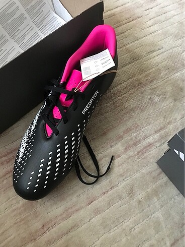 Adidas Predator accuracy krampon