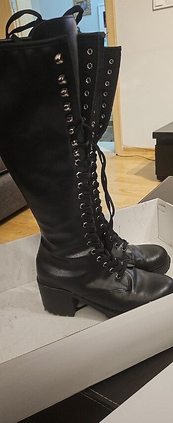 Diğer Bağcıklı çizme