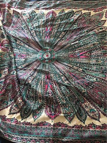 Tanesi 50 Tl eşarp