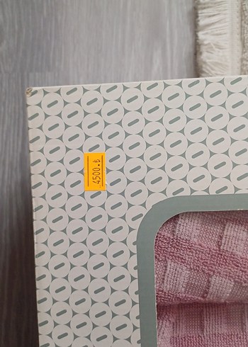 Gri ve Pembe Bohem Aile Bornoz Seti - Görsel 3