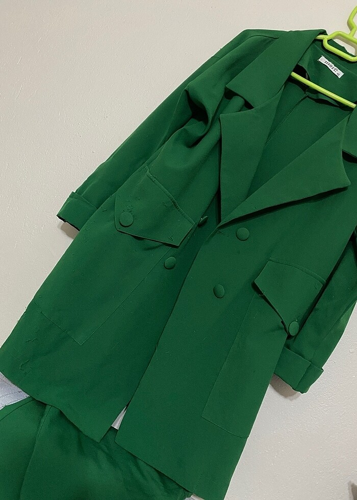 Havuç pantolonlu takım - Görsel 4