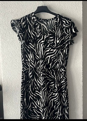Zebra Desenli V Yaka Mini Triko Elbise