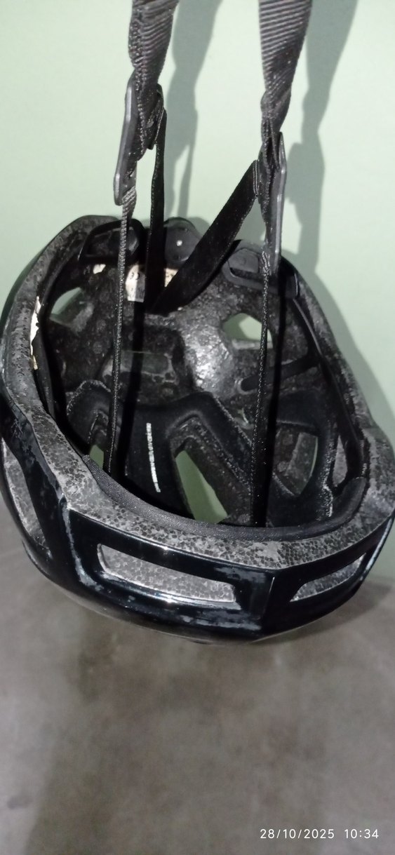 Siyah Biker Tarzı Bisiklet Kaskı Velcro - Görsel 2