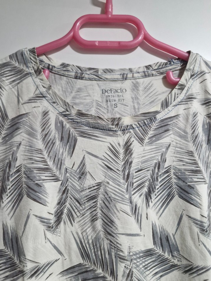 Gri Baskılı Kısa Kollu Unisex Tişört - Görsel 2