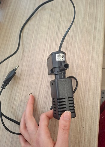 Küçük Siyah Akvaryum İç Filtresi - Görsel 2